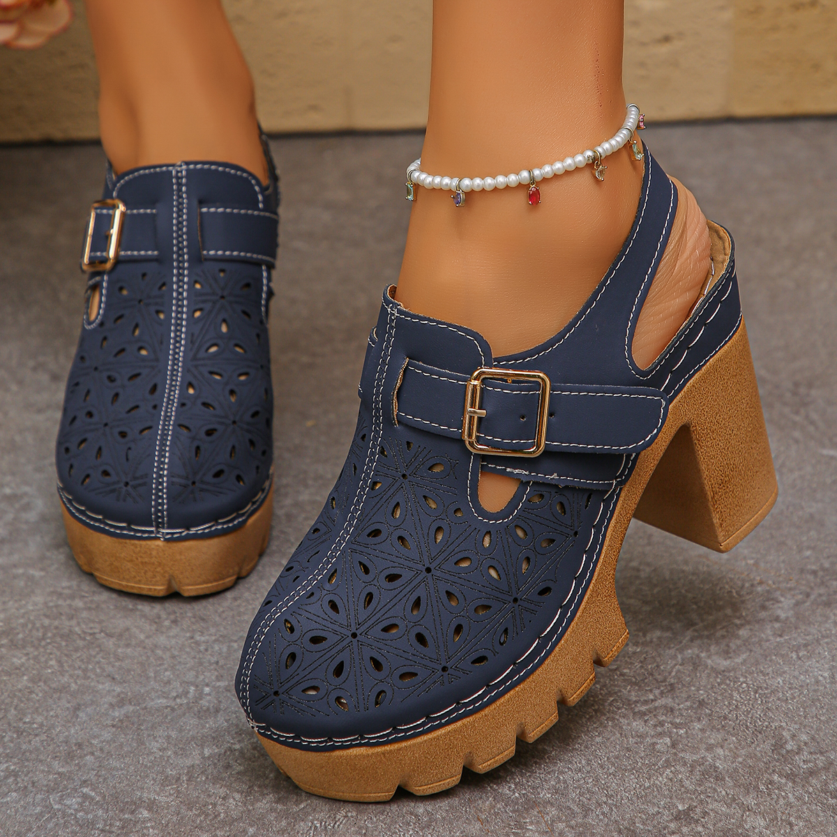 Large Size Women's Thick Heel  - Casual Sandal Leather ulasan dan harga